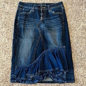 Denim skirt size medium, size 6
